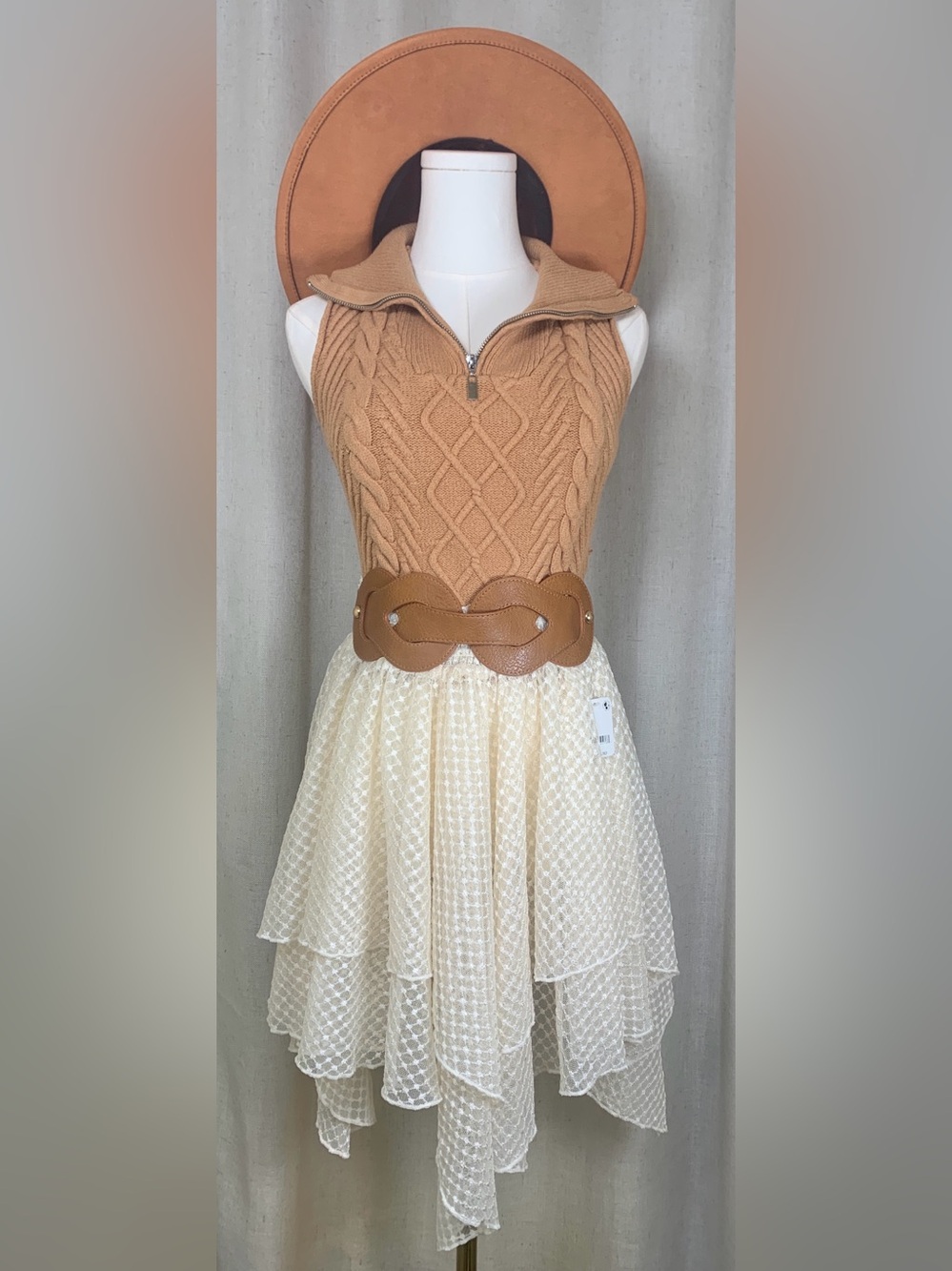 Free People Intimately Cream Lace Handkerchief Hem Boho Skirt M NEW